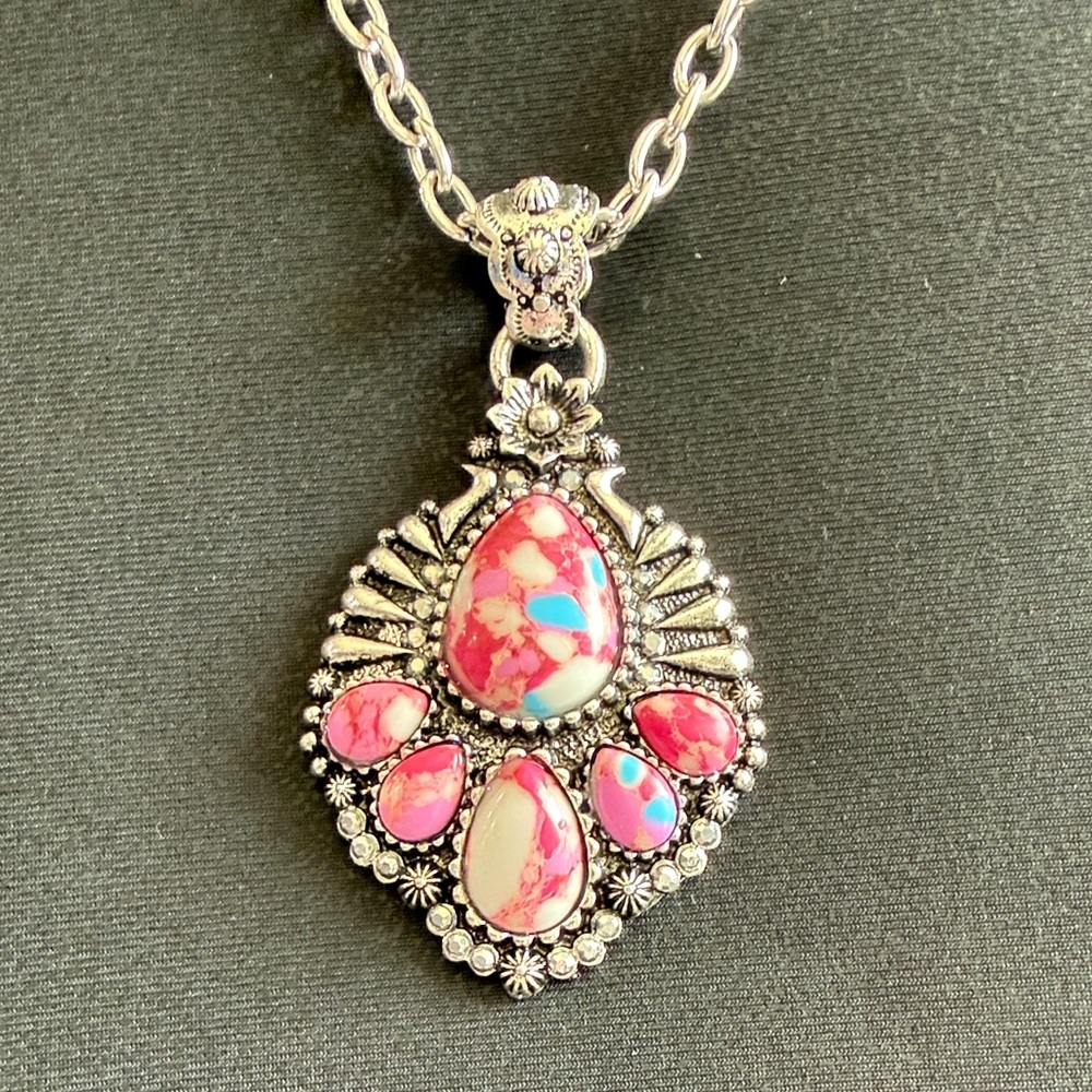 Cotton Candy Pink Prarie Dawn Turquoise and White Pendant Necklace - Picture 3 of 4